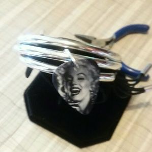 Marilyn Monroe guitar pick bracelet